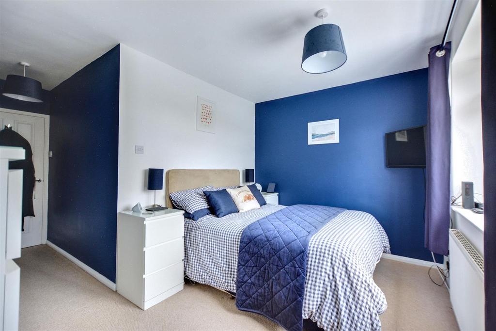 Bedroom 1 2.jpeg