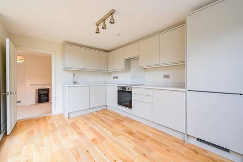 undefined, Tetherdown, Muswell Hill, London, N10