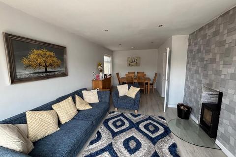 2 bedroom bungalow to rent, Knox Crescent, Nuneaton CV11
