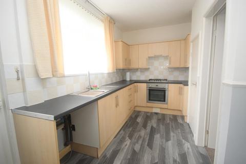 3 bedroom semi-detached house to rent, West Crescent, North Yorkshire TS5