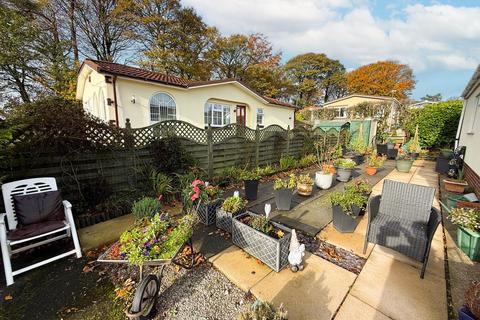 2 bedroom park home for sale, Cringles, Silsden