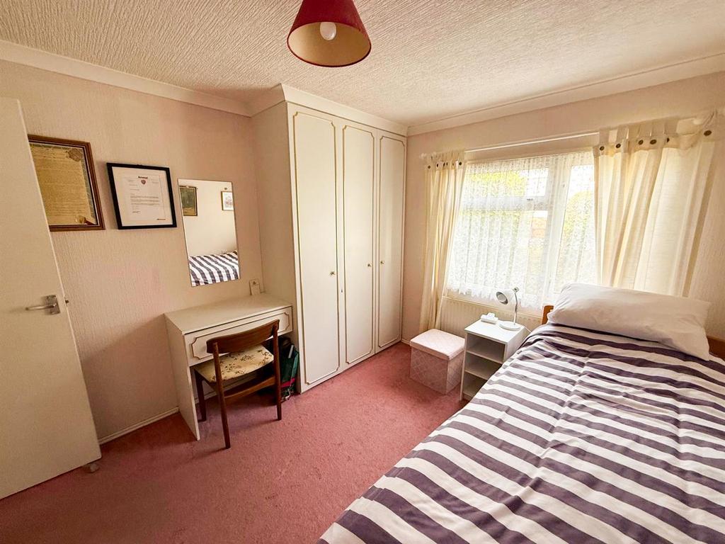 2 bed park home. Silsden