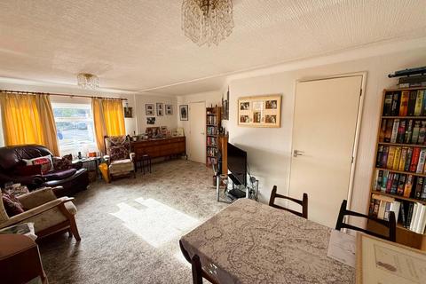 2 bedroom park home for sale, Cringles, Silsden