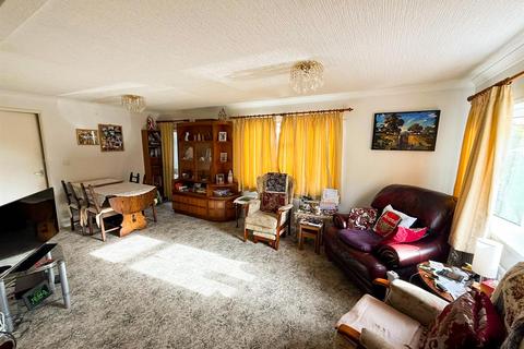 2 bedroom park home for sale, Cringles, Silsden