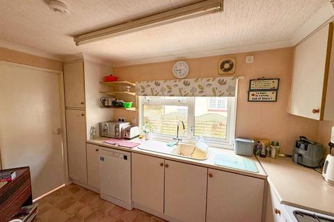 2 bedroom park home for sale, Cringles, Silsden