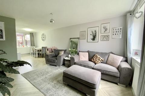 undefined, Petersham Close, Newport Pagnell