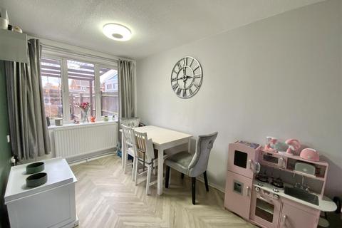 undefined, Petersham Close, Newport Pagnell