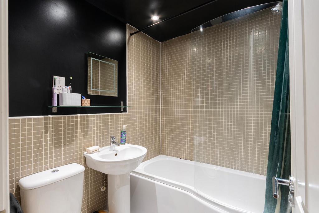 0 S2 CAV - Bathroom C.jpg