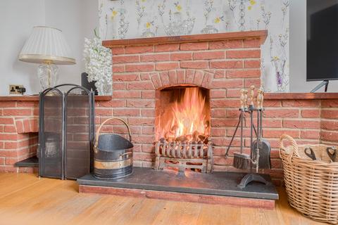 3 bedroom semi-detached house for sale, West End, Costessey