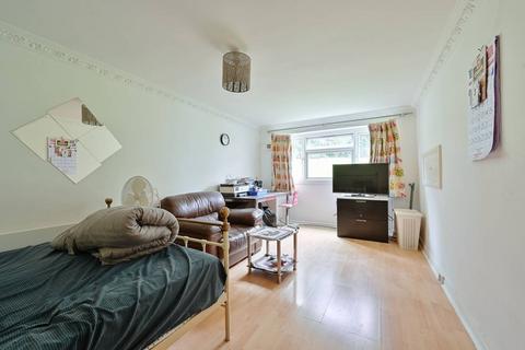 undefined, Claybury, Bushey, WD23