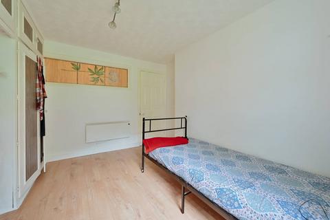 undefined, Claybury, Bushey, WD23