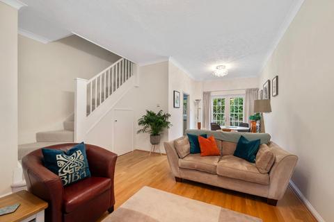 3 bedroom end of terrace house for sale, Belgrave Close, Hersham, Walton-on-Thames, KT12
