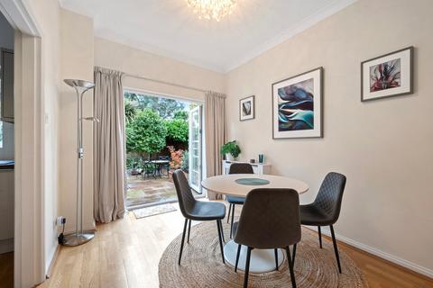 3 bedroom end of terrace house for sale, Belgrave Close, Hersham, Walton-on-Thames, KT12