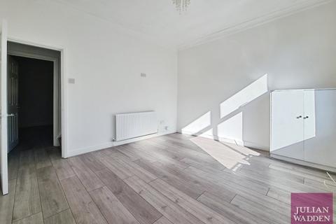 2 bedroom end of terrace house to rent, Charlotte Street, Portwood, Stockport, SK1