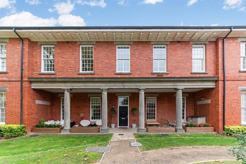 Glanville Way, Epsom KT19