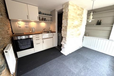 Basement, 5 Trafalgar Square, Fowey, PL23 1AZ