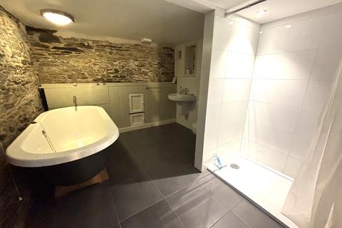Basement, 5 Trafalgar Square, Fowey, PL23 1AZ