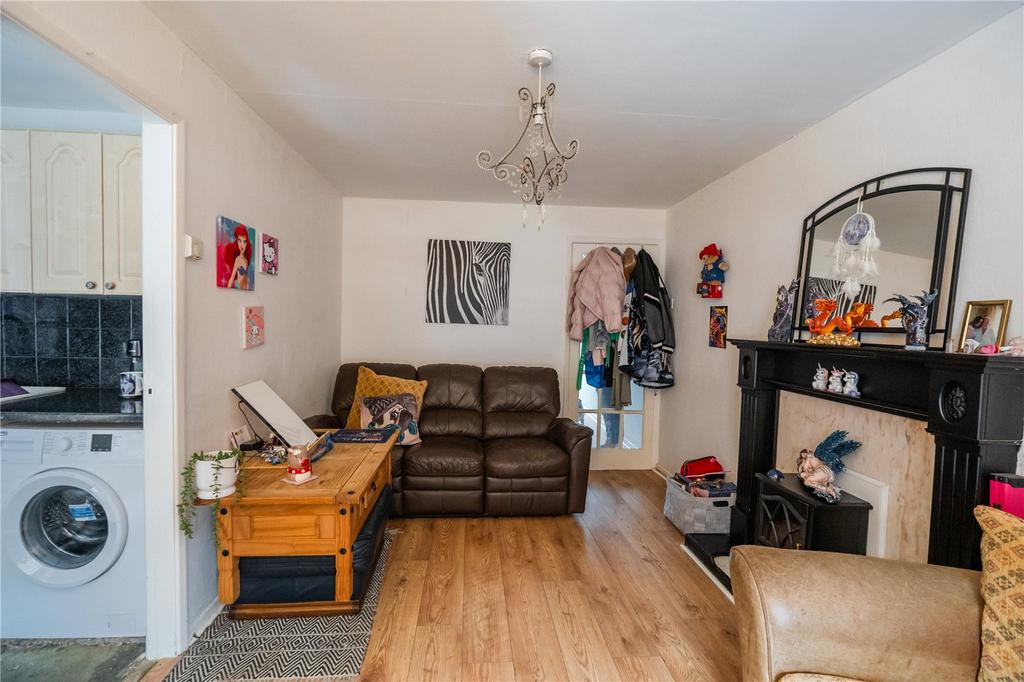 Living Room (2)