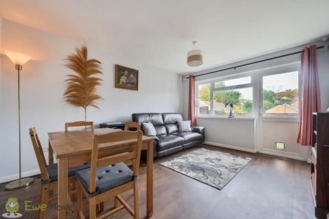 2 bedroom bungalow for sale, Burney Bit, Tadley RG26