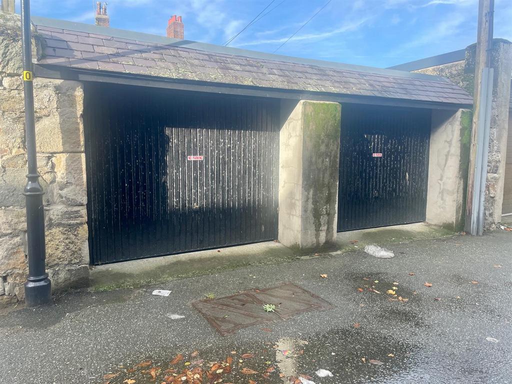 Double Garage