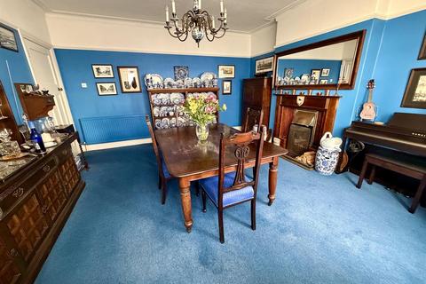 undefined, Castle Street, Beaumaris