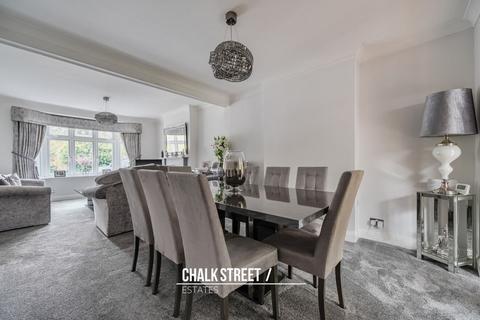 undefined, Slewins Lane, Hornchurch, RM11