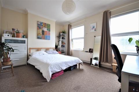 undefined, Hollydale Road, Peckham, SE15