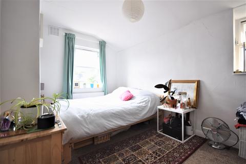undefined, Hollydale Road, Peckham, SE15