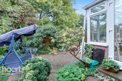 28 Moyne Place, London, NW10 7EN