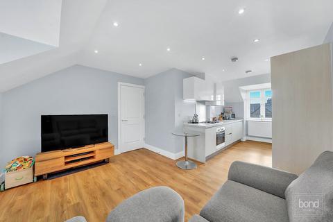 2 bedroom apartment for sale, School View Road, Chelmsford CM1