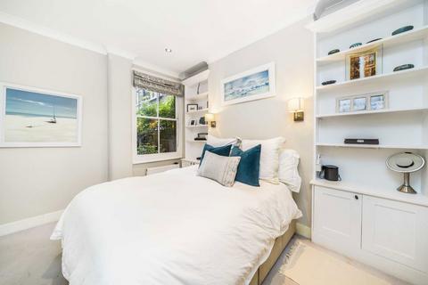 2 bedroom flat for sale, Queenstown Road, London SW8