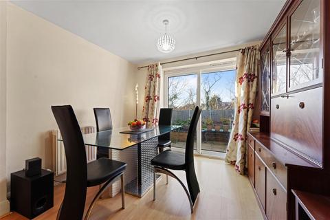 undefined, Beaufort Way, Ewell