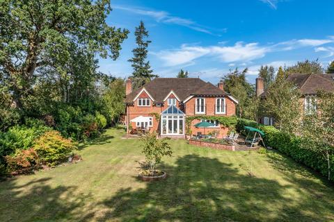 5 bedroom detached house for sale, Courts Hill Road, Haslemere, Surrey, GU27