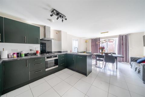 undefined, Biddenham MK40