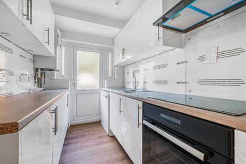 undefined, East Walk, East Barnet, Barnet, EN4
