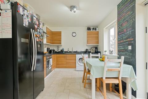 undefined, The Fields, Hoo