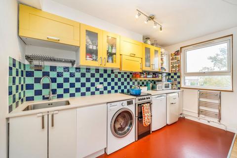 2 bedroom flat for sale, Brayards Road Estate, London SE15
