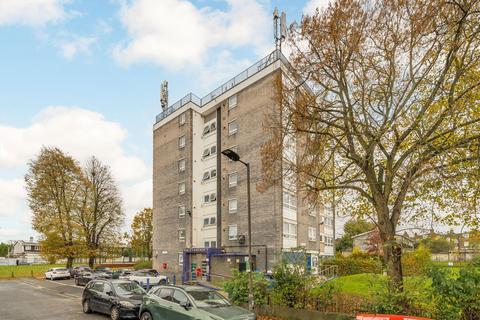 2 bedroom flat for sale, Brayards Road Estate, London SE15