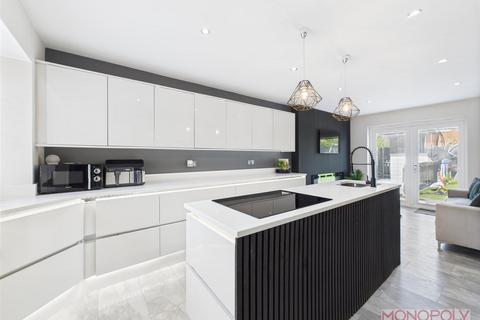 2 Cartmel Close, Wrexham, LL13 0LA