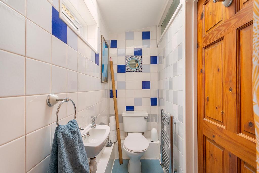 0 W1 SSE - Shower Room A.jpg