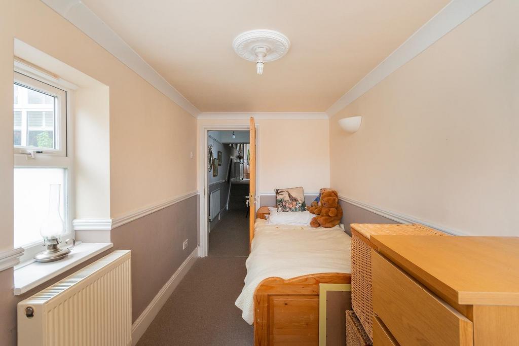 0 W1 SSE - Bedroom A.jpg