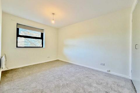 3 bedroom maisonette to rent, Madden Road, Plymouth