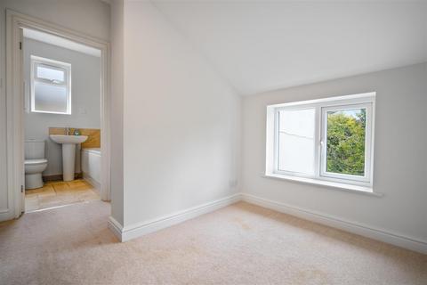 undefined, Course Road, Ascot