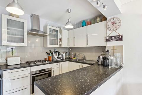 4 bedroom terraced house for sale, Laurie Road, London W7