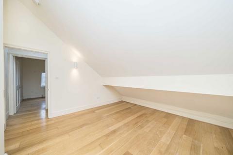 undefined, Richmond Road, Kingston Upon Thames KT2