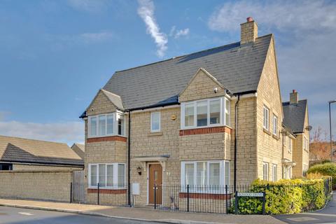 2 Bowood Drive, Brockworth, Gloucester, GL3 4UN