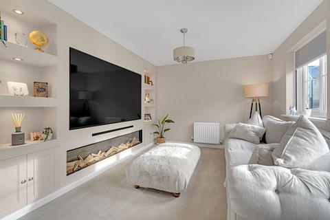 2 Bowood Drive, Brockworth, Gloucester, GL3 4UN