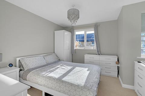 2 Bowood Drive, Brockworth, Gloucester, GL3 4UN