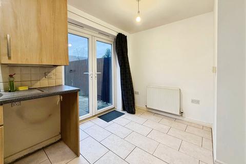 3 bedroom terraced house for sale, Ivatt Drive, Crewe, Cheshire, CW2
