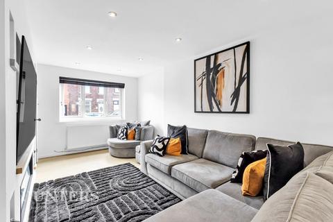 2 bedroom semi-detached house for sale, Gibraltar Street, Oldham